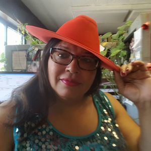 Meet your Posher, Sharlean